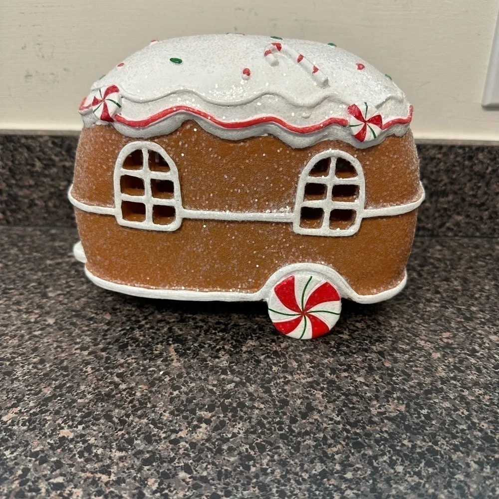 Gingerbread Light Up Camper